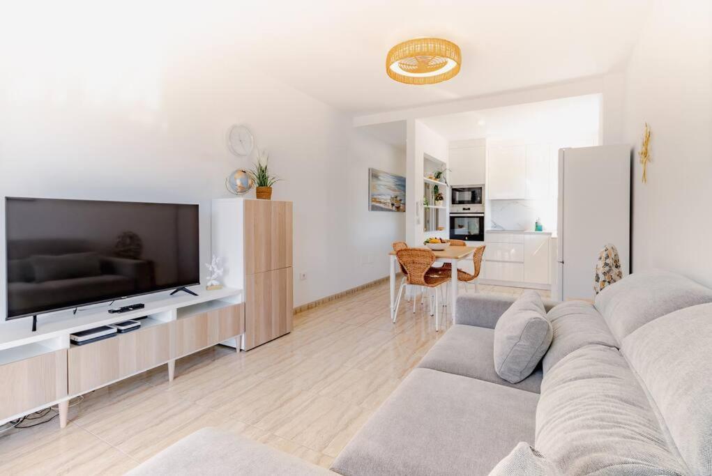 Amazing & Chill Terrace Mar Apartment